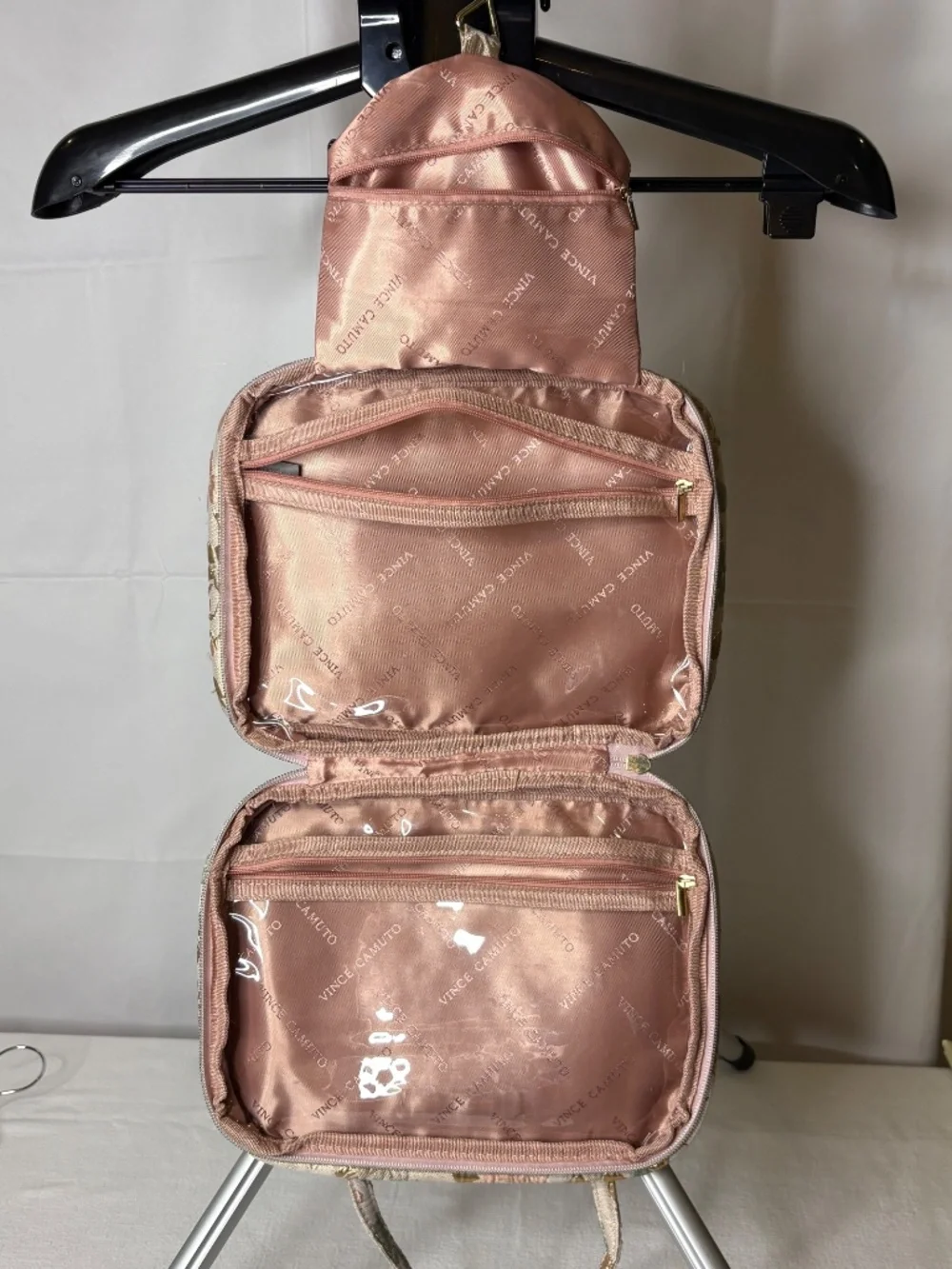 Vince Camuto Floral Gold Damask Cottagecore Zip Hanging Toiletry Case Makeup Bag